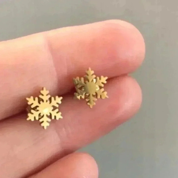 *NEW* 18K Gold Plated Stainless Steel Holiday Snowflake  Earrings (GOLD) - Picture 2 of 6
